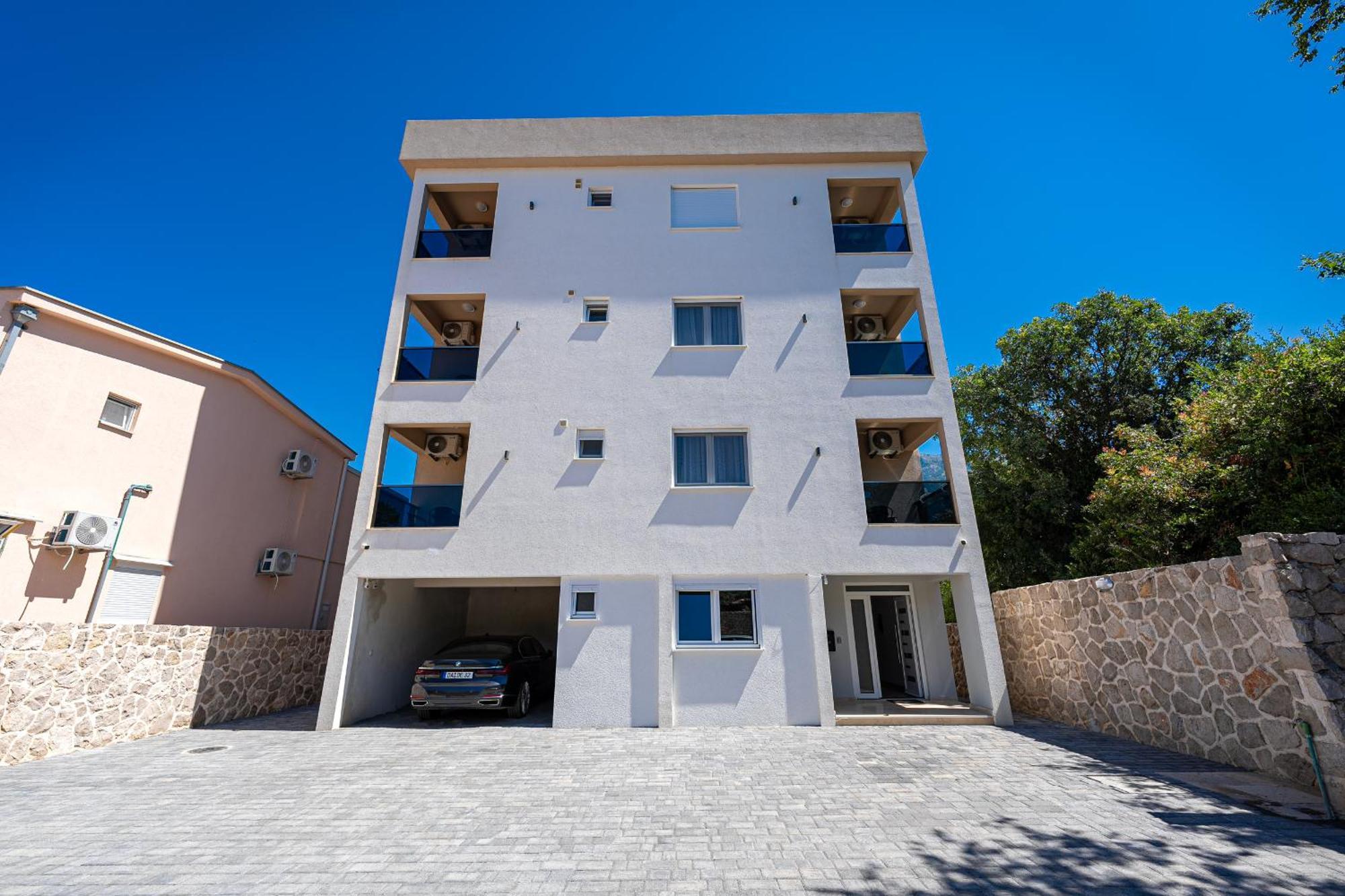 Sunways Apartments Dobra Voda Esterno foto